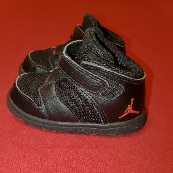 Jordans 6c - Picture 2 of 3